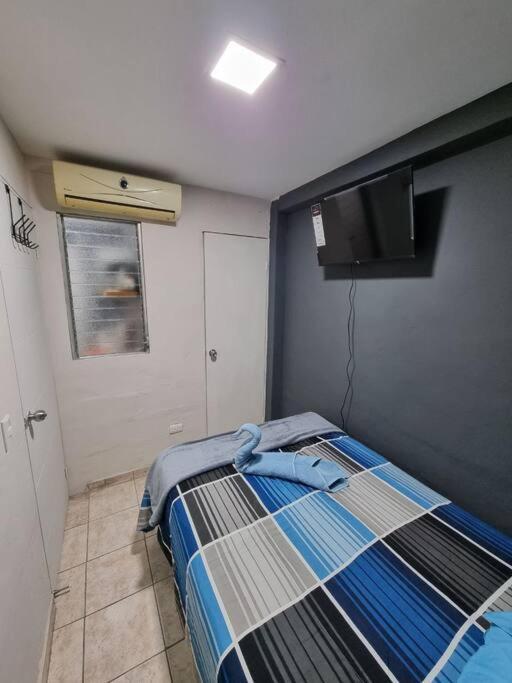 Acogedor Apt/Studio En La Ciudad De Santa Tecla Bagian luar foto