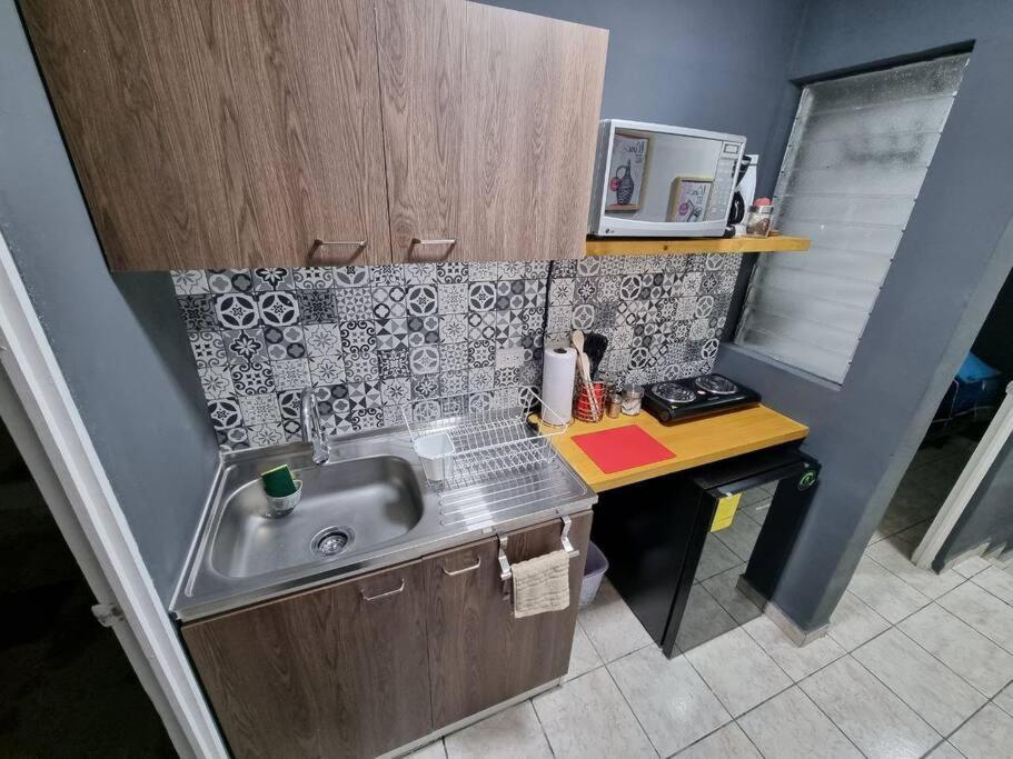 Acogedor Apt/Studio En La Ciudad De Santa Tecla Bagian luar foto